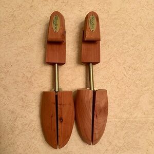 Woodlore Cedar Shoe Trees